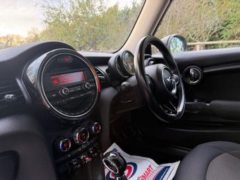 Mini Hatch 1.5 Cooper Auto Euro 6 (s/s) 3dr
