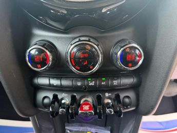 Mini Hatch 1.5 Cooper Auto Euro 6 (s/s) 3dr