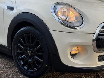 Mini Hatch 1.5 Cooper Auto Euro 6 (s/s) 3dr