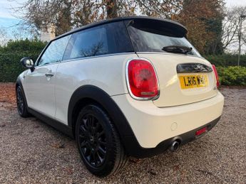 Mini Hatch 1.5 Cooper Auto Euro 6 (s/s) 3dr