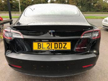 Tesla Model 3 LONG RANGE AWD 45,000m black vegan leather, 19 inch alloys