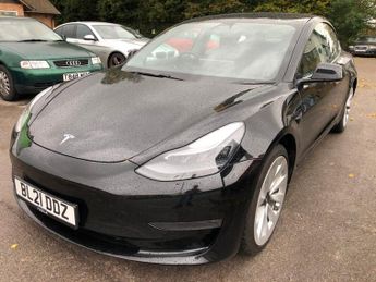 Tesla Model 3 LONG RANGE AWD 45,000m black vegan leather, 19 inch alloys