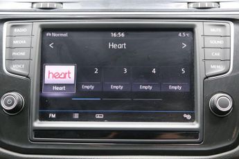 Volkswagen Tiguan 2.0 TDI BlueMotion Tech SE DSG 4Motion Euro 6 (s/s) 5dr