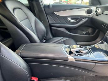 Mercedes-Benz C Class 2.1 C220 BlueTEC AMG Line G-Tronic+ Euro 6 (s/s) 4dr