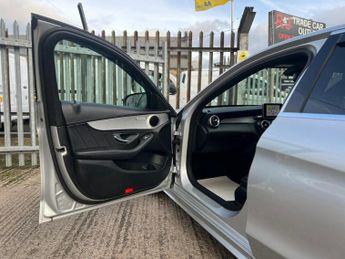 Mercedes-Benz C Class 2.1 C220 BlueTEC AMG Line G-Tronic+ Euro 6 (s/s) 4dr