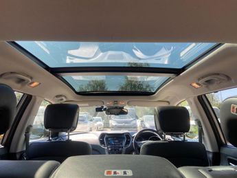 Hyundai SANTA FE 2.2 CRDi Blue Drive Premium SE Auto 4WD Euro 6 (s/s) 5dr (7 Seat
