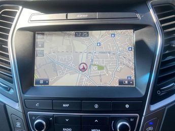 Hyundai SANTA FE 2.2 CRDi Blue Drive Premium SE Auto 4WD Euro 6 (s/s) 5dr (7 Seat