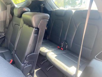 Hyundai SANTA FE 2.2 CRDi Blue Drive Premium SE Auto 4WD Euro 6 (s/s) 5dr (7 Seat