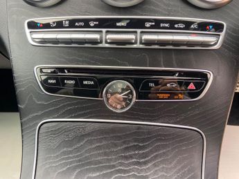 Mercedes-Benz C Class 2.0 C200 AMG Line (Premium Plus) G-Tronic+ Euro 6 (s/s) 5dr