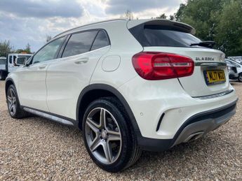 Mercedes-Benz GLA 2.1 GLA220d AMG Line (Premium Plus) 7G-DCT 4MATIC Euro 6 (s/s) 5