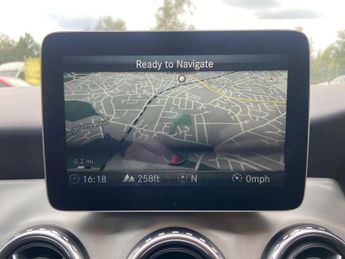 Mercedes-Benz GLA 2.1 GLA220d AMG Line (Premium Plus) 7G-DCT 4MATIC Euro 6 (s/s) 5