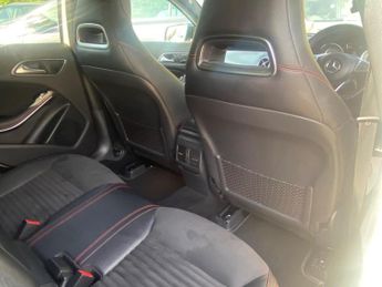 Mercedes-Benz GLA 2.1 GLA200d AMG Line (Premium Plus) 7G-DCT Euro 6 (s/s) 5dr