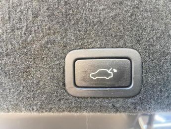 Volvo XC60 2.4 D5 R-Design Lux Nav Geartronic AWD Euro 5 5dr