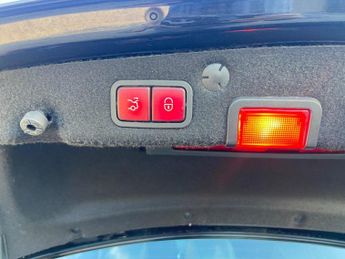 Mercedes-Benz C Class 2.1 C220d AMG Line (Premium Plus) 7G-Tronic+ Euro 6 (s/s) 4dr