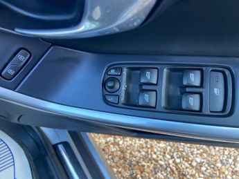 Volvo XC60 2.0 D4 SE Lux Nav Auto Euro 6 (s/s) 5dr