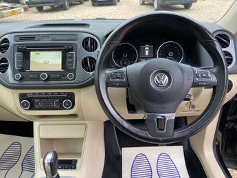 Volkswagen Tiguan 2.0 TDI BlueMotion Tech Match DSG 4WD Euro 5 (s/s) 5dr