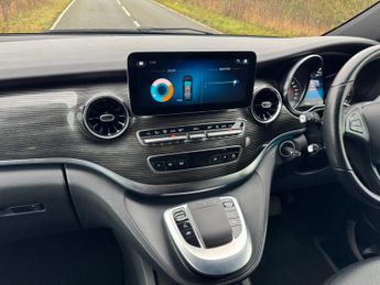 Mercedes-Benz Eqv EQV 300 Sport Premium 90KWH Auto Electric 7 SEATER/360 CAM/BURME