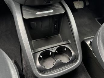 Mercedes-Benz Eqv EQV 300 Sport Premium 90KWH Auto Electric 7 SEATER/360 CAM/BURME