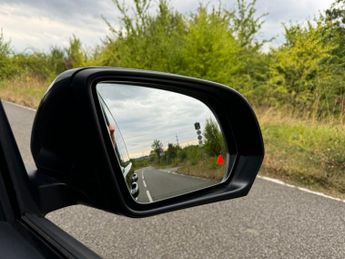 Mercedes-Benz Eqv EQV 300 Sport Premium 90KWH Auto Electric 7 SEATER/360 CAM/BURME