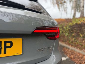 Audi A4 2.0 A4 Black Edition 40 TFSI Semi-Auto 5dr