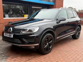 Volkswagen Touareg 3.0 TDI V6 BlueMotion Tech R-Line Tiptronic 4WD Euro 6 (s/s) 5dr