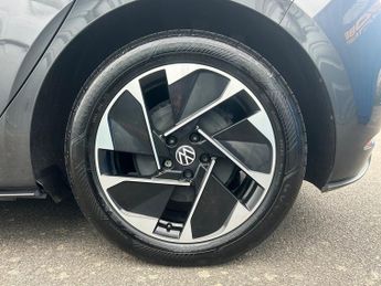 Volkswagen ID.3 TECH SAT NAV REVERING CAMERA 1 OWNER