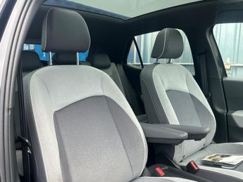 Volkswagen ID.3 TECH SAT NAV REVERING CAMERA 1 OWNER