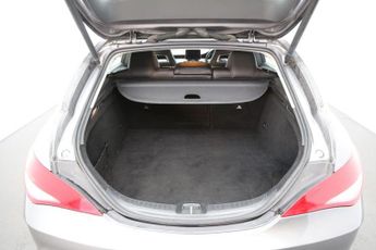 Mercedes-Benz CLA Class 1.6 CLA180 AMG Line Edition Shooting Brake 7G-DCT Euro 6 (s/s) 5