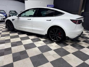 Tesla Model 3 (Dual Motor) Performance Auto 4WDE 4dr (Performance Upgrade)