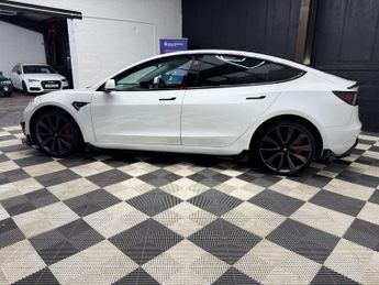 Tesla Model 3 (Dual Motor) Performance Auto 4WDE 4dr (Performance Upgrade)