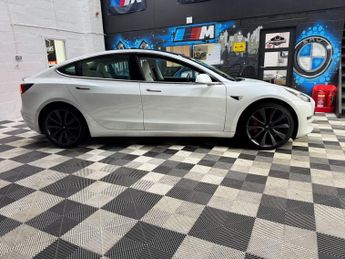 Tesla Model 3 (Dual Motor) Performance Auto 4WDE 4dr (Performance Upgrade)