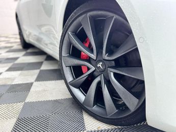 Tesla Model 3 (Dual Motor) Performance Auto 4WDE 4dr (Performance Upgrade)