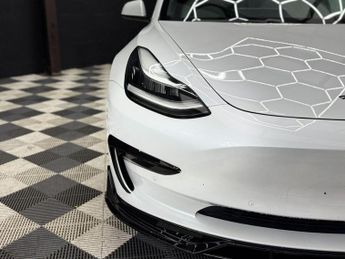 Tesla Model 3 (Dual Motor) Performance Auto 4WDE 4dr (Performance Upgrade)