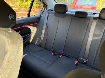 BMW 3 Series 2.0 318d Sport Auto Euro 6 (s/s) 4dr