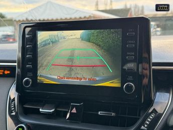 Toyota Corolla 1.8 VVT-h Design Touring Sports 5dr Petrol Hybrid CVT Euro 6 (s/