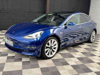 Tesla Model 3 (Dual Motor) Long Range Auto 4WDE 4dr