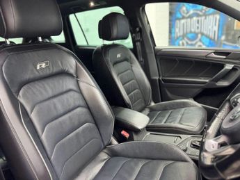 Volkswagen Tiguan 2.0 TDI R-Line Tech DSG 4Motion Euro 6 (s/s) 5dr