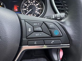 Nissan Qashqai DIG-T TEKNA DCT