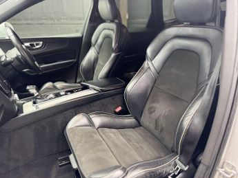 Volvo XC60 2.0 D4 R-Design Auto AWD Euro 6 (s/s) 5dr