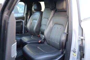 Land Rover Defender 110 HARD TOP SE MHEV with upgraded wheels £9500 REAR SEAT CONVERSION