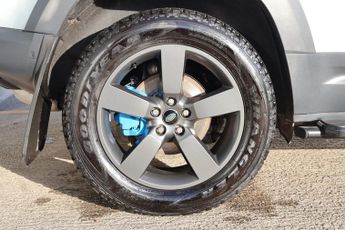 Land Rover Defender 110 HARD TOP SE MHEV with upgraded wheels £9500 REAR SEAT CONVERSION