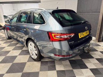 Skoda Superb 2.0 TDI SE L Executive DSG 4WD Euro 6 (s/s) 5dr