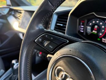 Audi A1 1.0 TFSI 30 S line Sportback S Tronic Euro 6 (s/s) 5dr