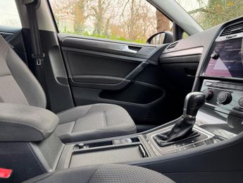 Volkswagen Golf 1.5 TSI EVO SE Nav DSG Euro 6 (s/s) 5dr