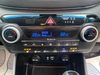 Hyundai TUCSON 1.7 CRDi Blue Drive Premium DCT Euro 6 (s/s) 5dr