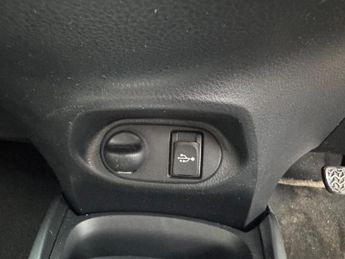 Toyota Yaris VVT-I ICON M-DRIVE S