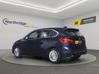 BMW 2 Series 2.0 220i Luxury Auto Euro 6 (s/s) 5dr