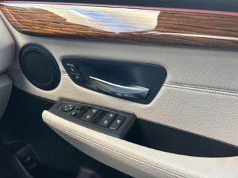 BMW 2 Series 2.0 220i Luxury Auto Euro 6 (s/s) 5dr