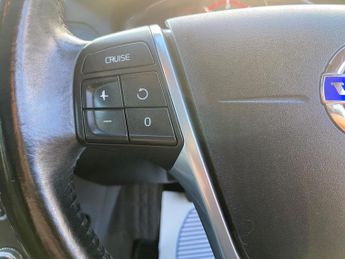 Volvo XC60 2.4 D4 SE Lux Nav Geartronic AWD Euro 5 5dr