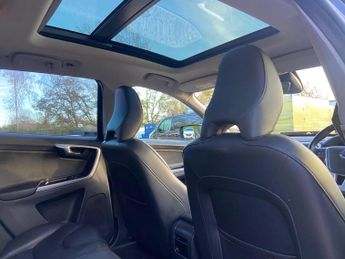 Volvo XC60 2.4 D4 SE Lux Nav Geartronic AWD Euro 5 5dr